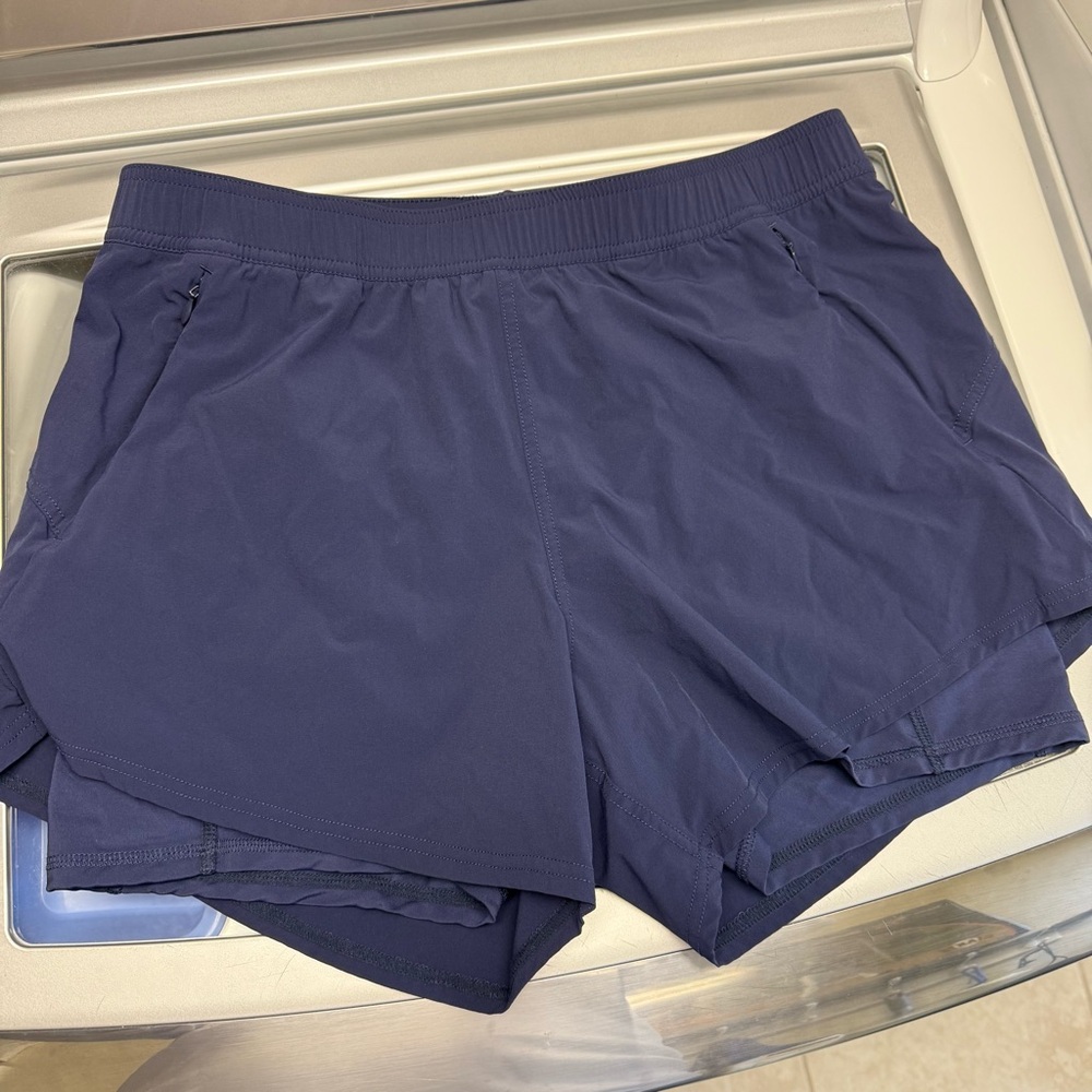 Fair Harbor women’s Corlis navy shorts size large
